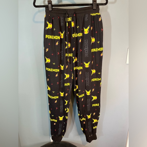 Pokemon Pika Game Toss Black Men's Lounge Joggers - Picture 6 of 13